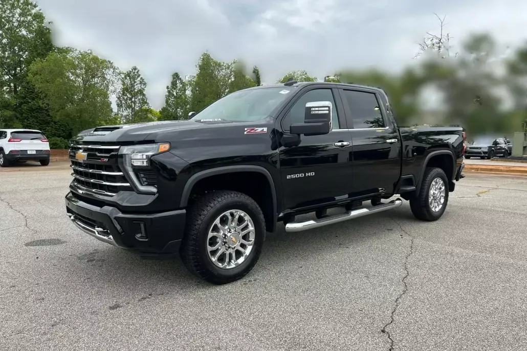 2025 Chevrolet Silverado 2500HD LT photo 1