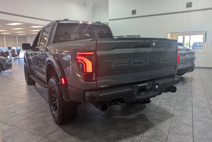 2025 Ford F-150 Raptor photo 1