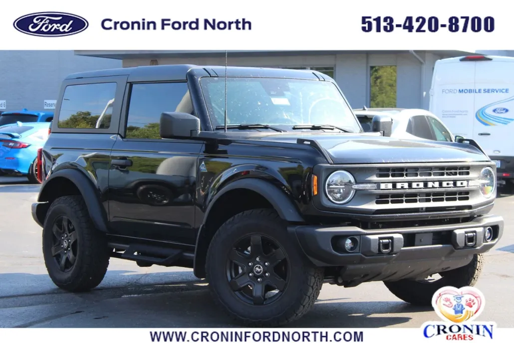 2024 Ford Bronco Black Diamond photo 1