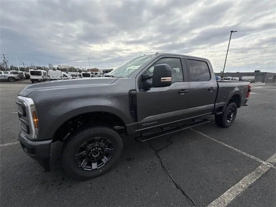 2025 Ford F-250 XL photo 1