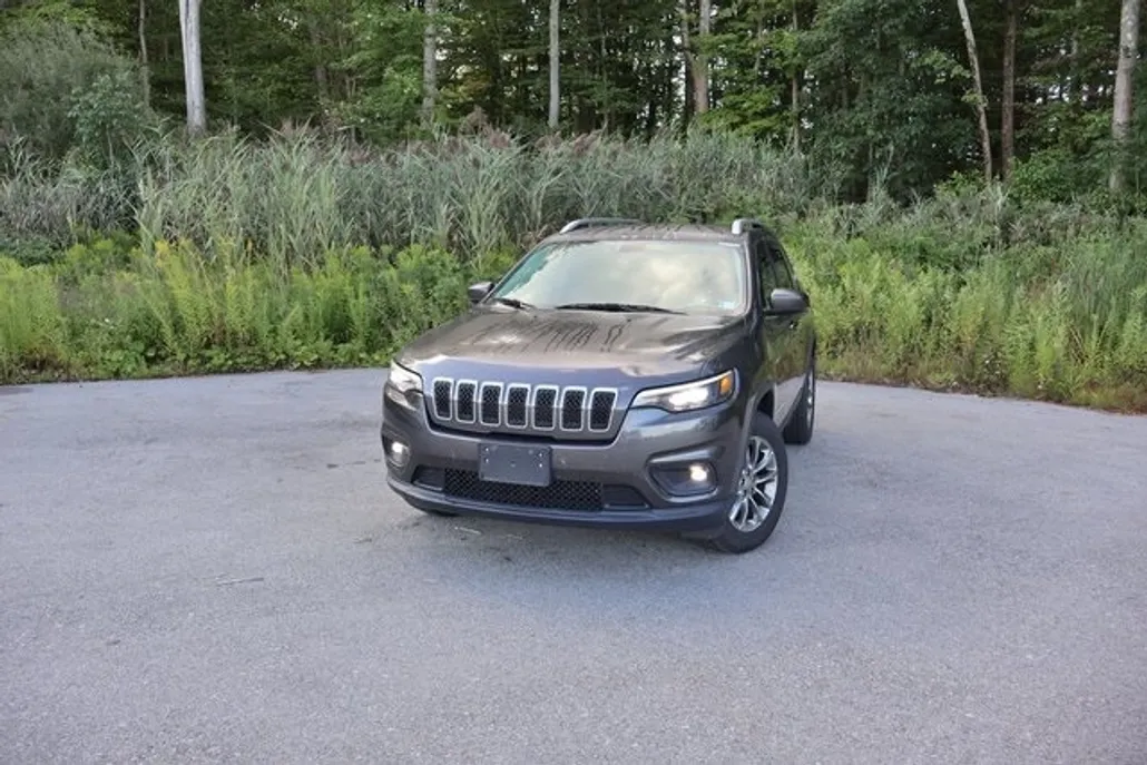 2019 Jeep Cherokee Latitude photo 1