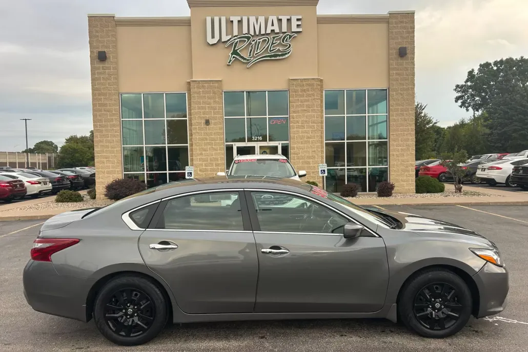 2018 Nissan Altima 2.5 S photo 1