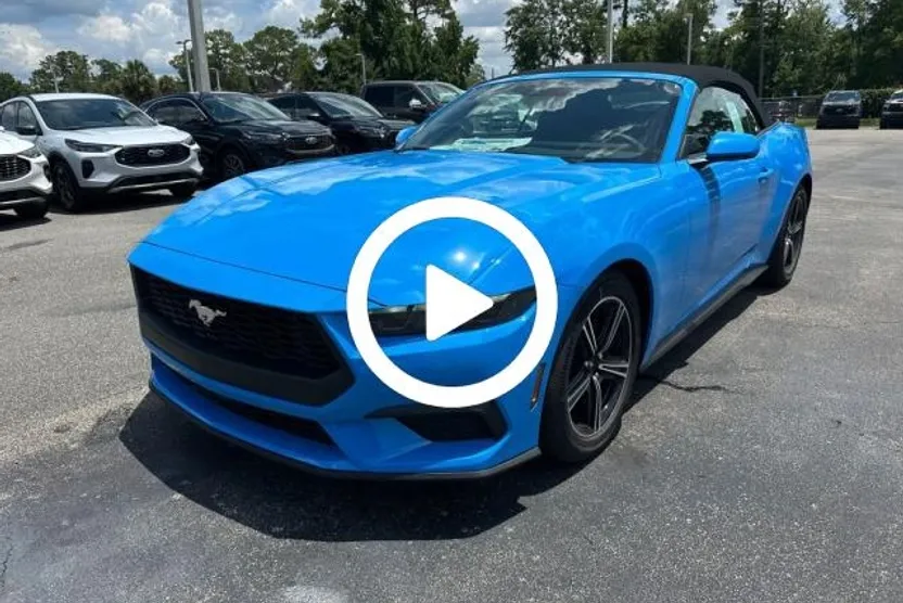 2025 Ford Mustang EcoBoost Premium photo 1