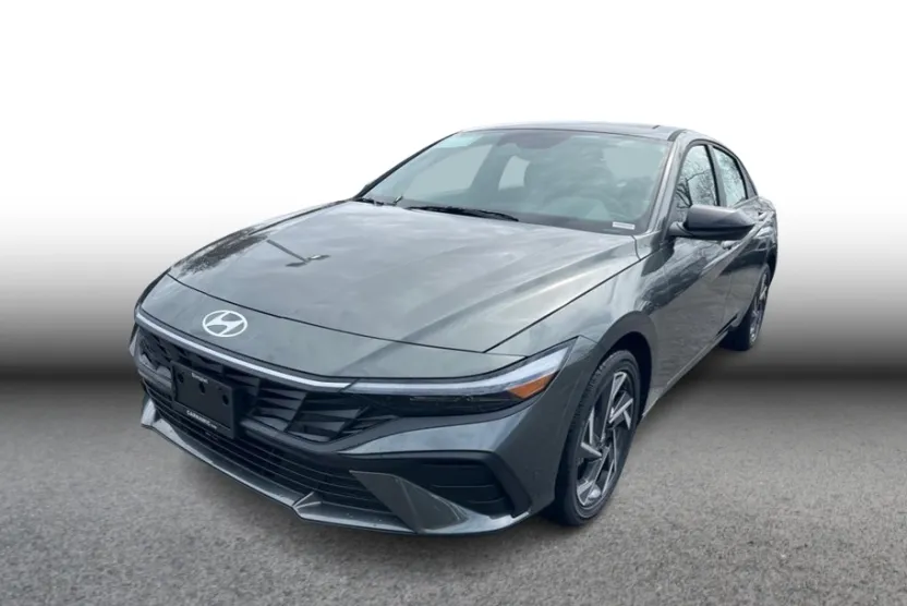 2025 Hyundai Elantra SEL photo 1