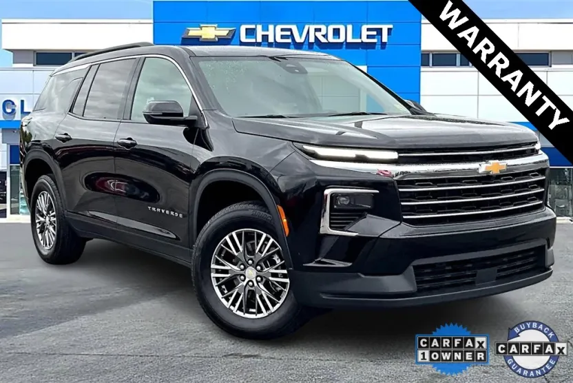 2025 Chevrolet Traverse photo 1