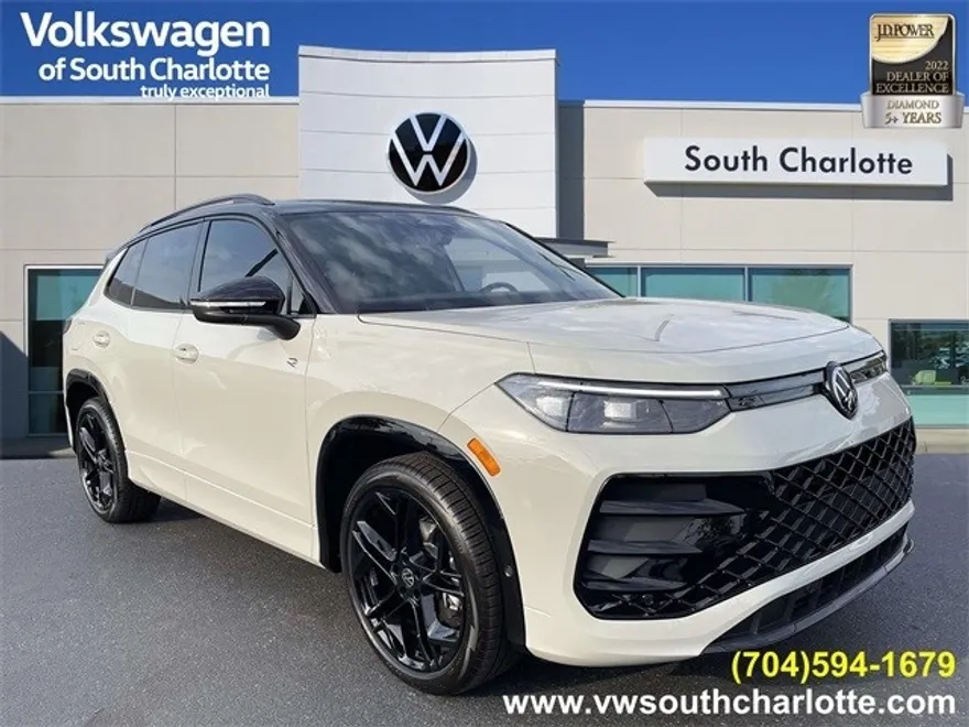 2025 Volkswagen Tiguan SE R-Line Black photo 1