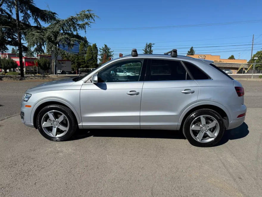 2015 Audi Q3 Premium Plus photo 1