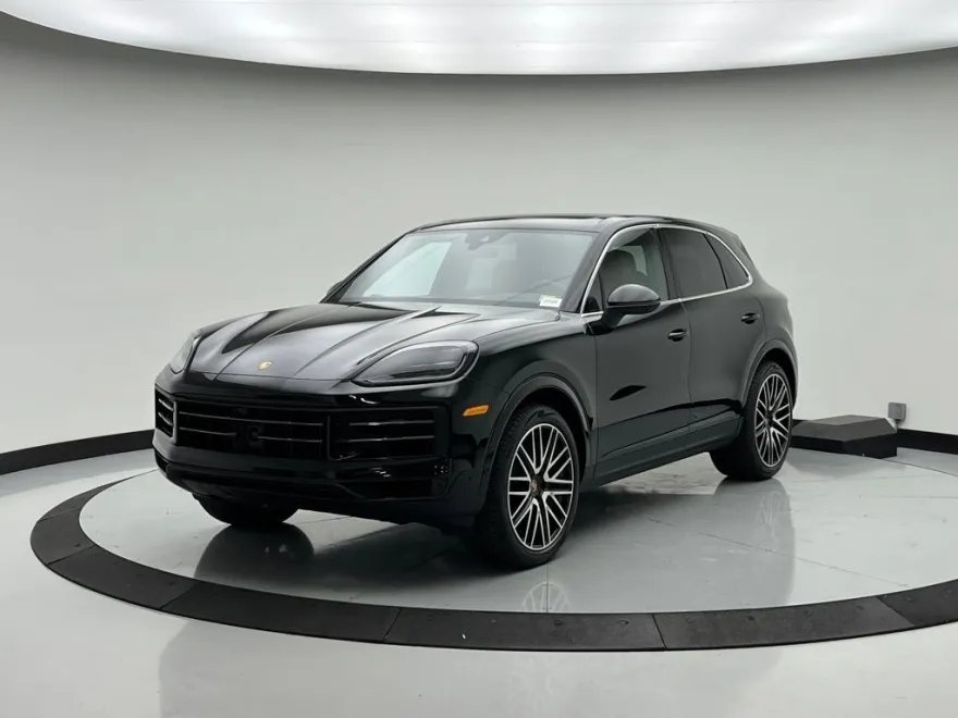 2025 Porsche Cayenne Base photo 1