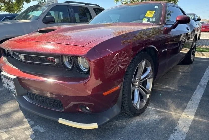 2022 Dodge Challenger R/T photo 1