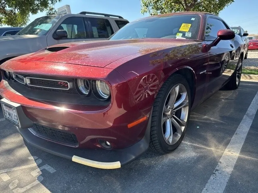 2022 Dodge Challenger R/T photo 1