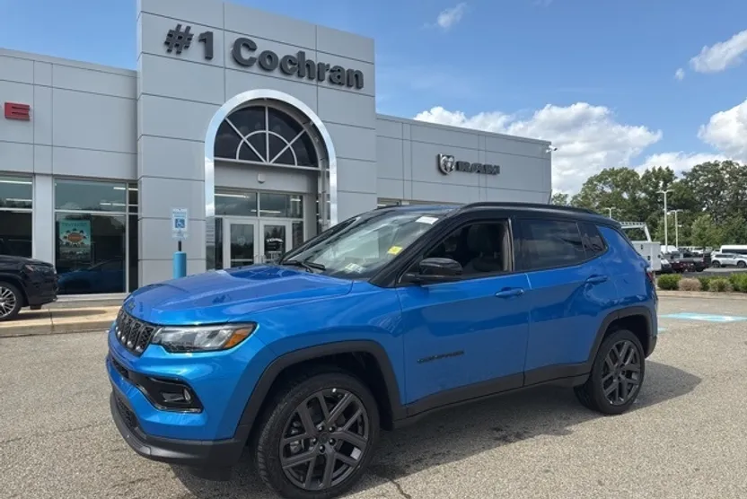 2025 Jeep Compass Limited photo 1