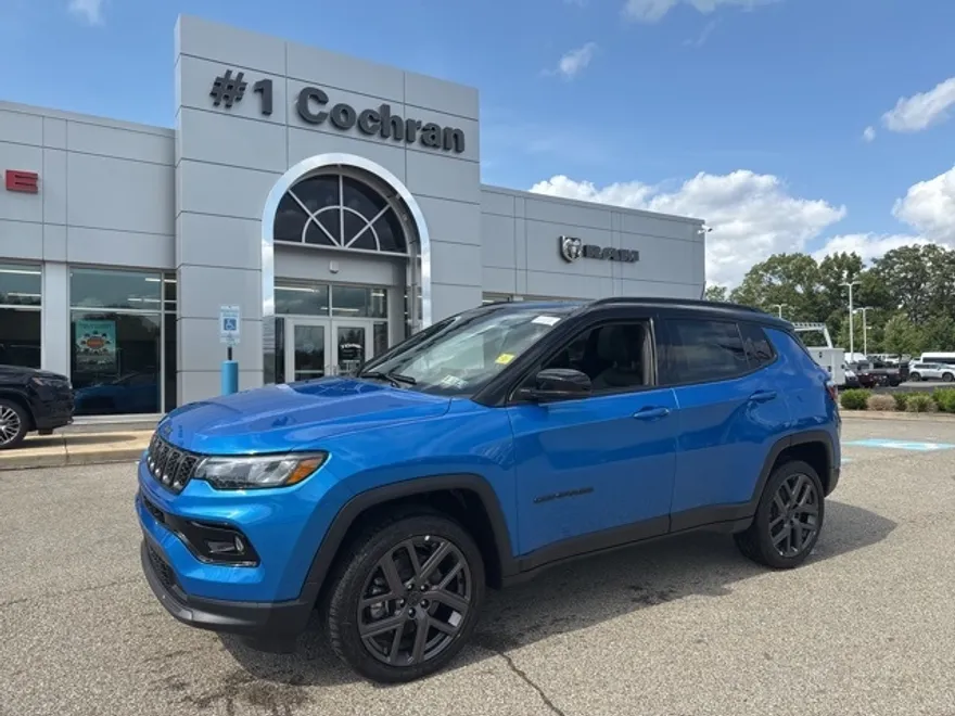 2025 Jeep Compass Limited photo 1