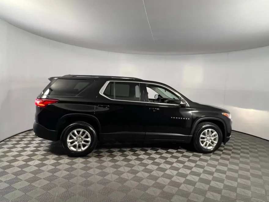 2021 Chevrolet Traverse photo 1