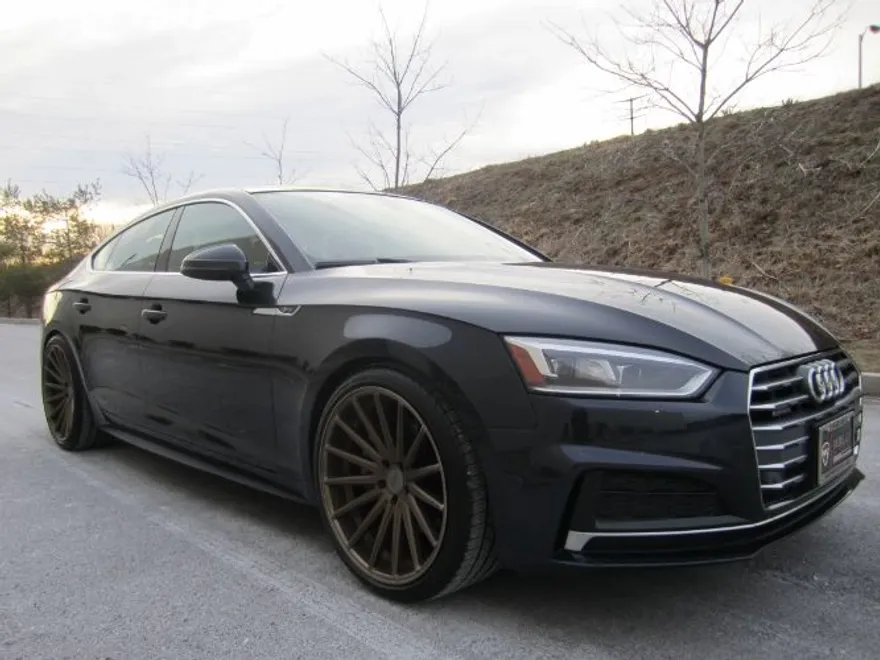 2018 Audi A5 Premium Plus photo 1