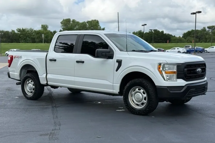 2022 Ford F-150 XL photo 1