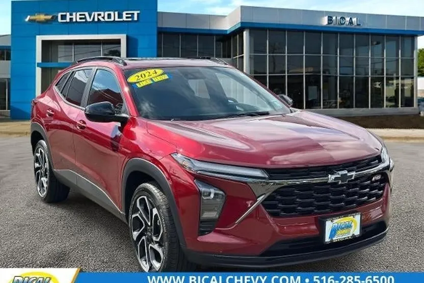 2024 Chevrolet Trax photo 1