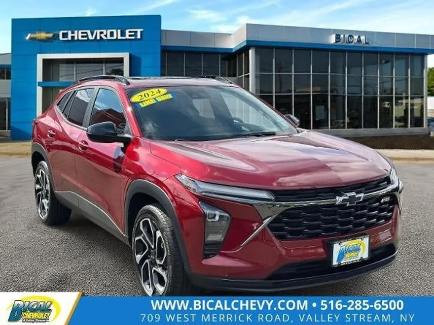 2024 Chevrolet Trax photo 1