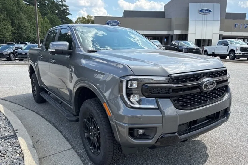 2025 Ford Ranger Lariat photo 1