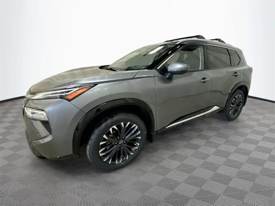 2025 Nissan Rogue Platinum photo 1