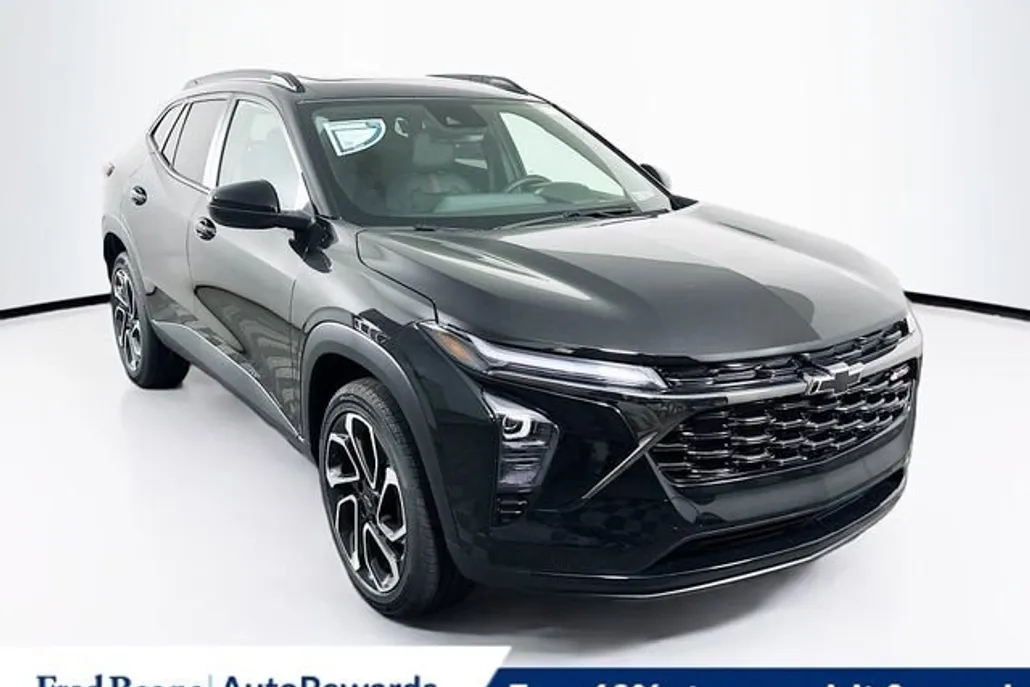 2025 Chevrolet Trax photo 1
