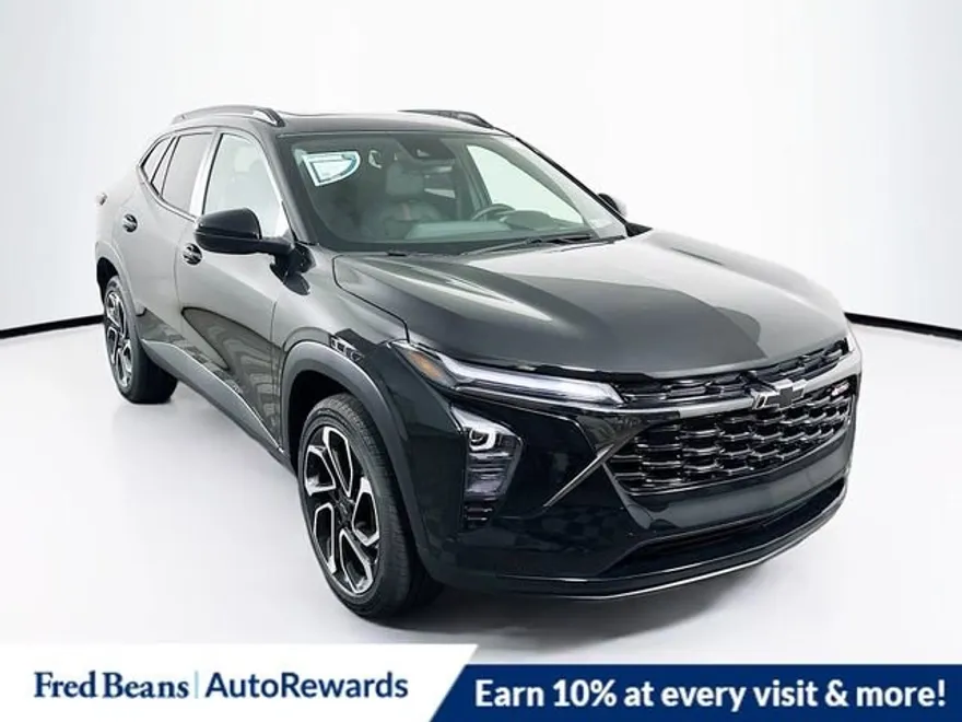 2025 Chevrolet Trax photo 1