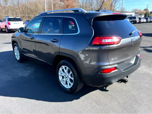 2015 Jeep Cherokee Latitude photo 4