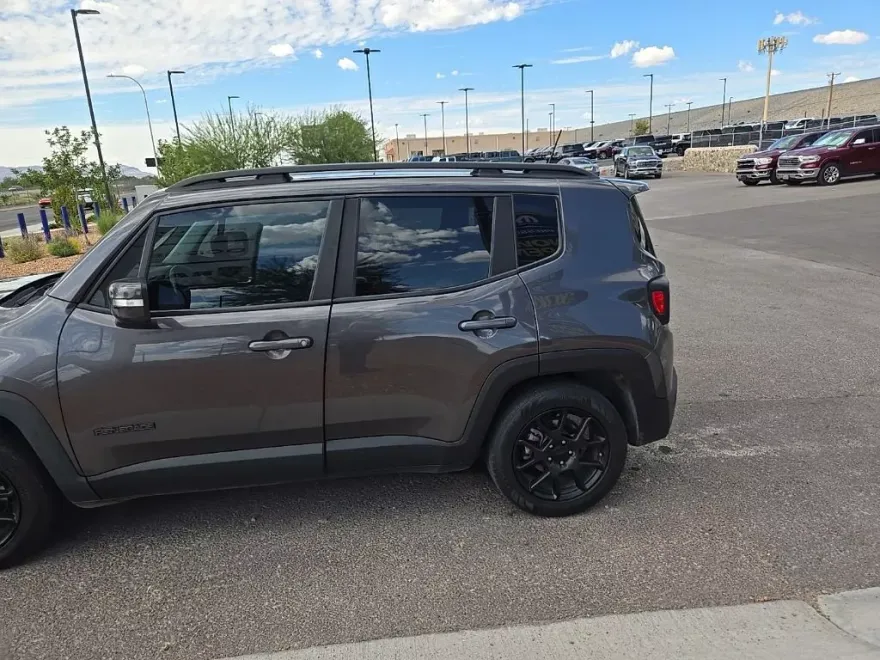 2020 Jeep Renegade Altitude photo 1