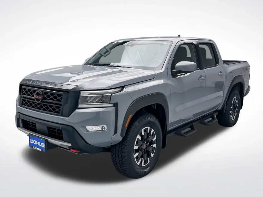 2023 Nissan Frontier PRO-4X photo 1