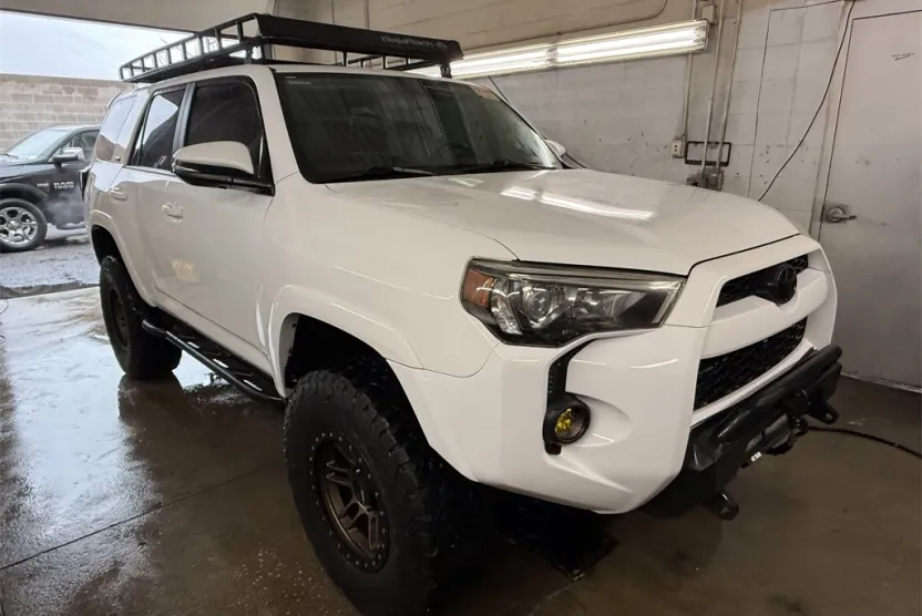 2019 Toyota 4Runner SR5 Premium photo 1