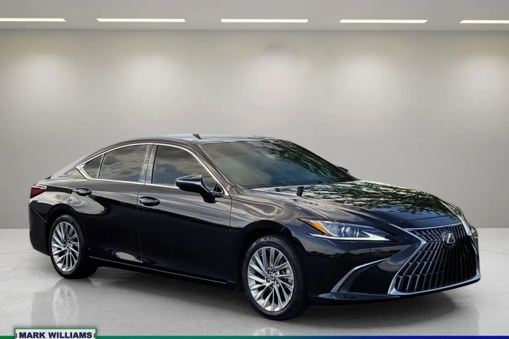 2023 Lexus ES 350 Luxury photo 1