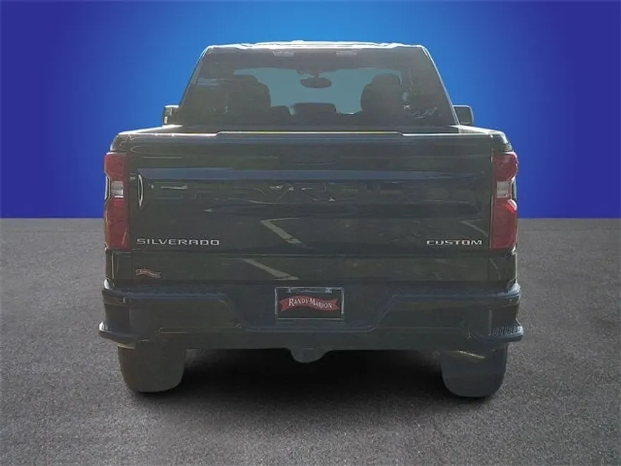 2025 Chevrolet Silverado 1500 Custom photo 1