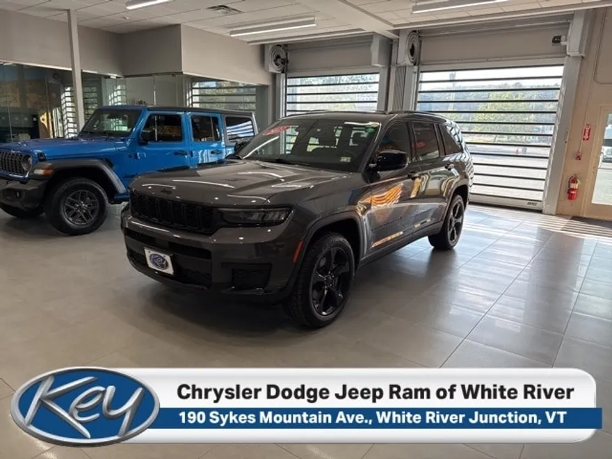 2021 Jeep Grand Cherokee Altitude photo 1