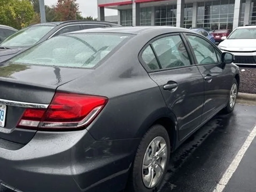 2013 Honda Civic LX photo 1