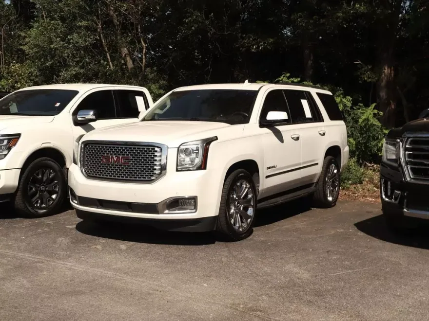 2017 Gmc Yukon Denali photo 1