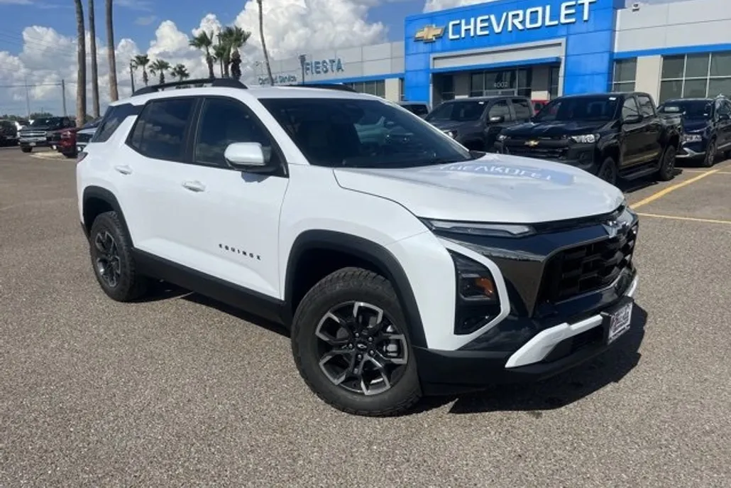 2026 Chevrolet Equinox ACTIV photo 1