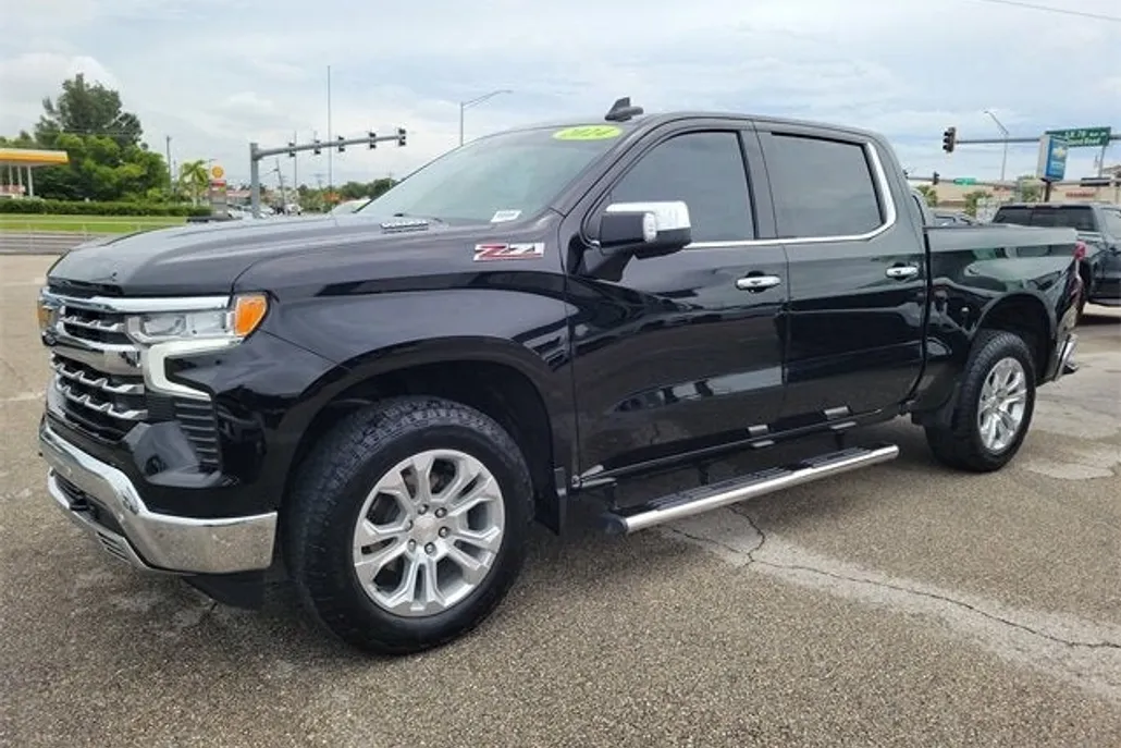 2024 Chevrolet Silverado 1500 LTZ photo 1