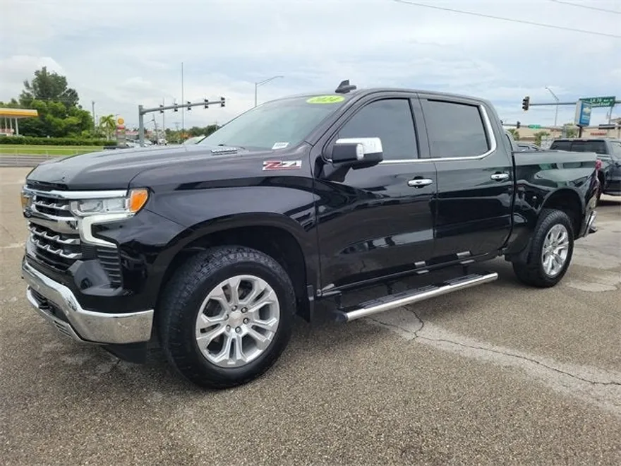 2024 Chevrolet Silverado 1500 LTZ photo 1