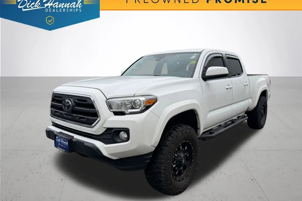 2018 Toyota Tacoma SR5 photo 1