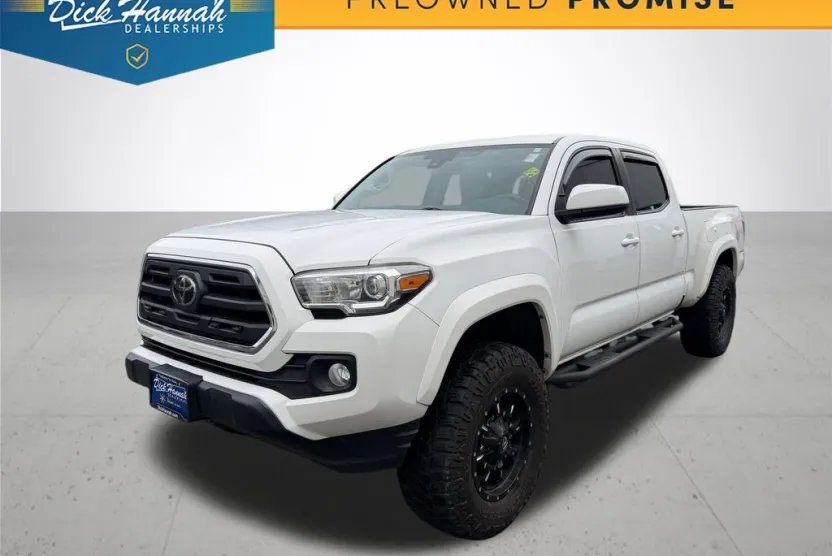 2018 Toyota Tacoma SR5 photo 1
