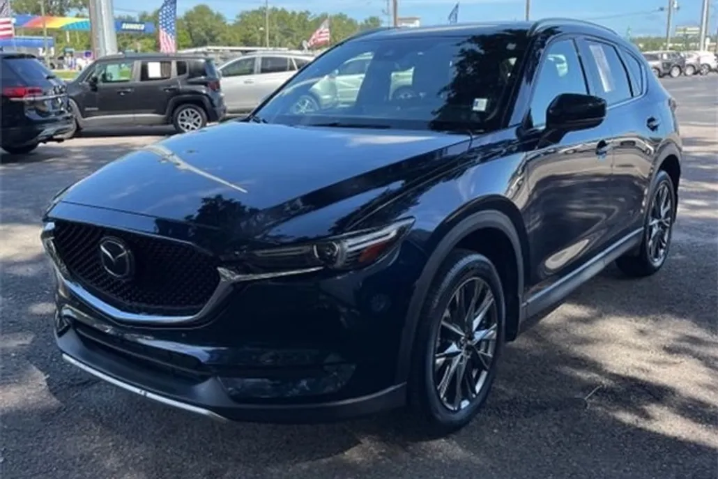2019 Mazda CX-5 Signature photo 1