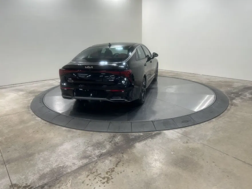 2026 Kia K5 GT-Line photo 1