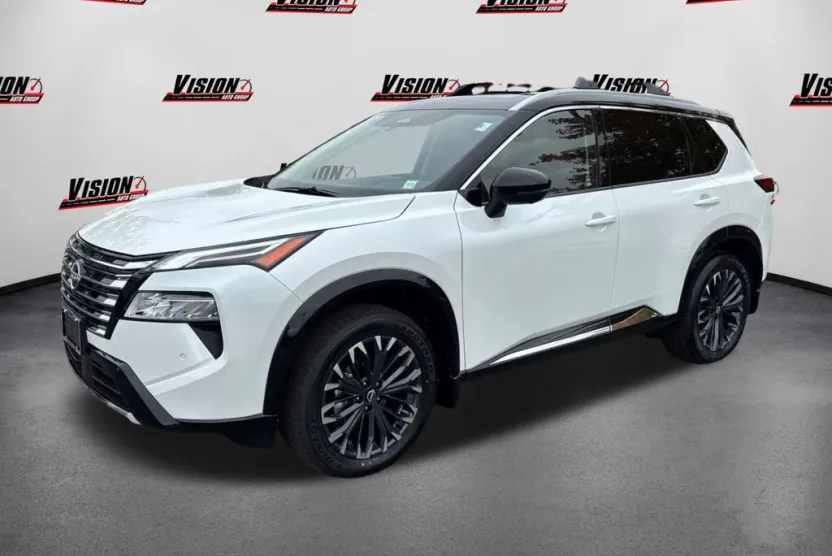 2026 Nissan Rogue Platinum photo 1