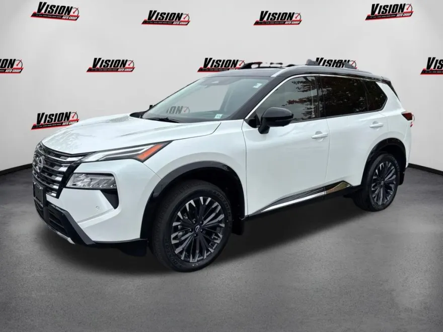 2026 Nissan Rogue Platinum photo 1