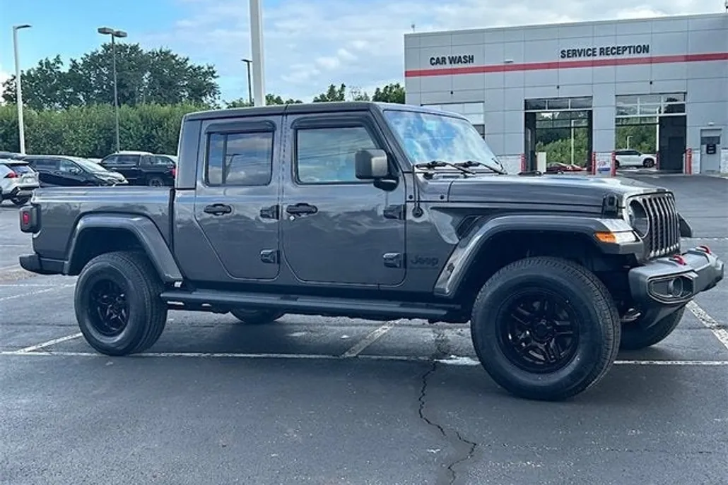2021 Jeep Gladiator Sport S photo 1