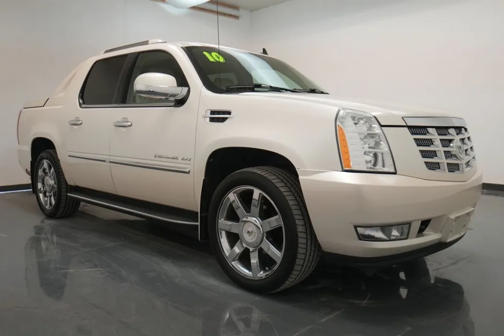 2010 Cadillac Escalade EXT Luxury photo 1
