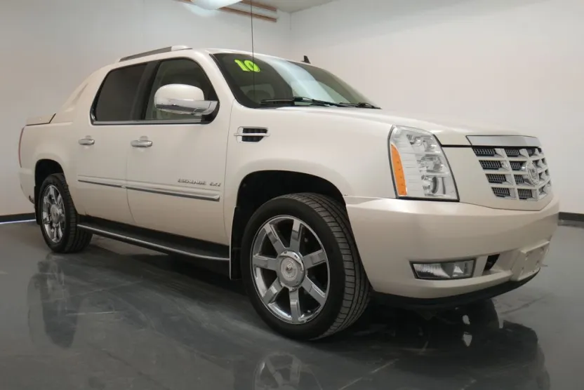 2010 Cadillac Escalade EXT Luxury photo 1