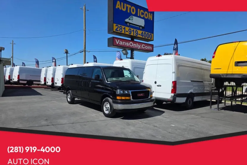 2023 Gmc Savana 3500 Cargo photo 1