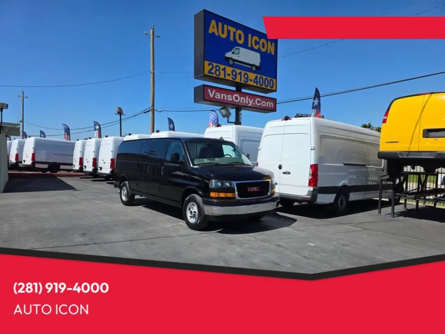 2023 Gmc Savana 3500 Cargo photo 1