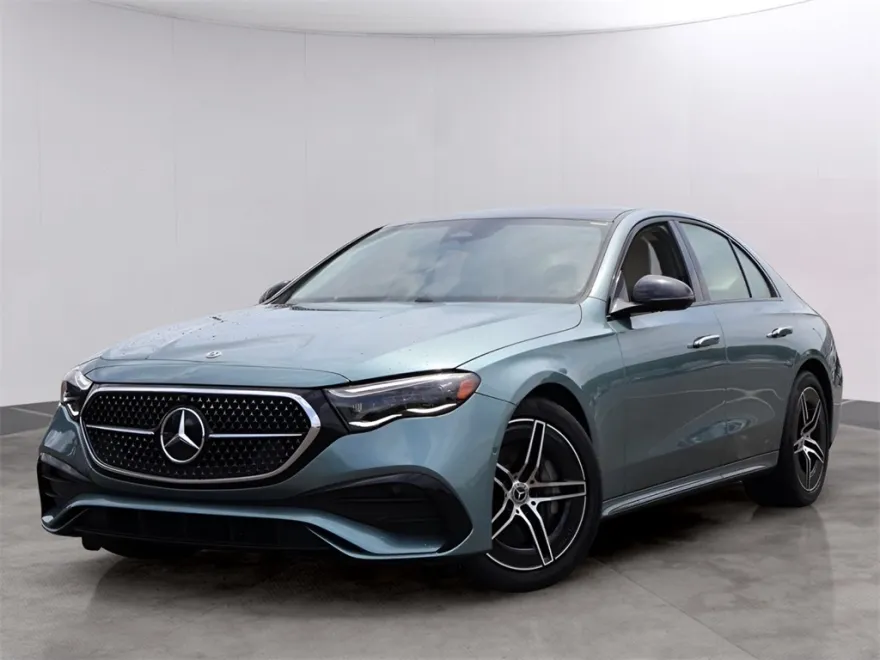 2025 Mercedes Benz E 450 4MATIC photo 1