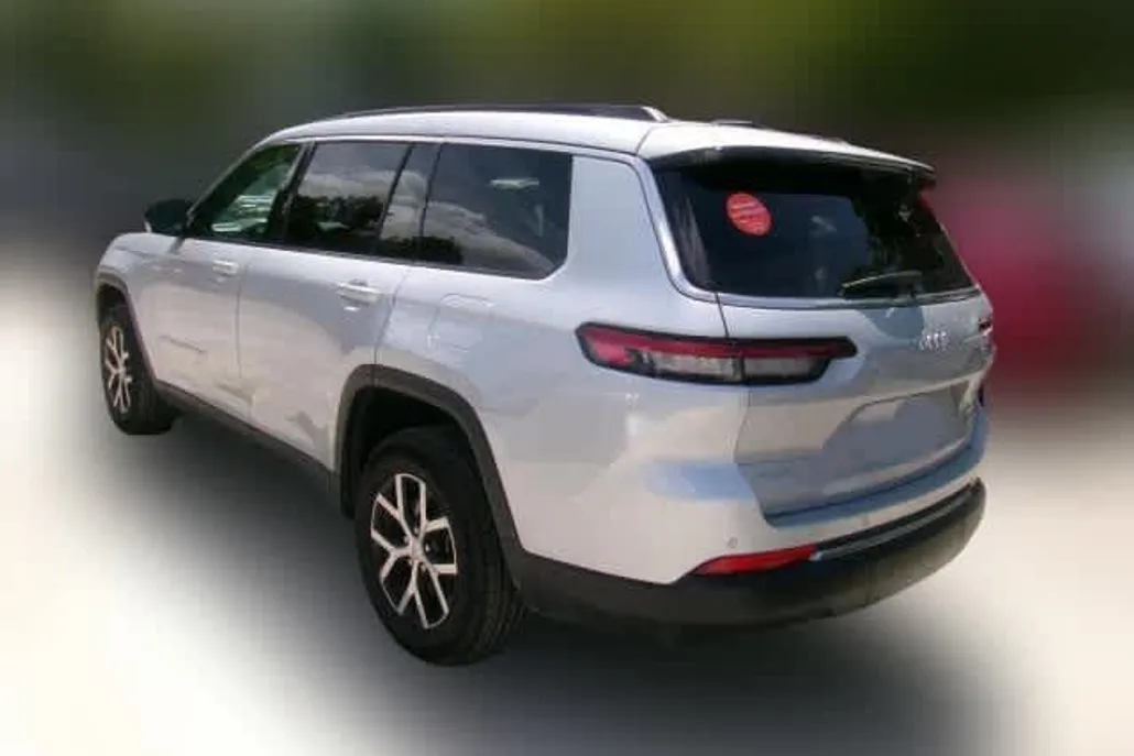 2024 Jeep Grand Cherokee Limited photo 1